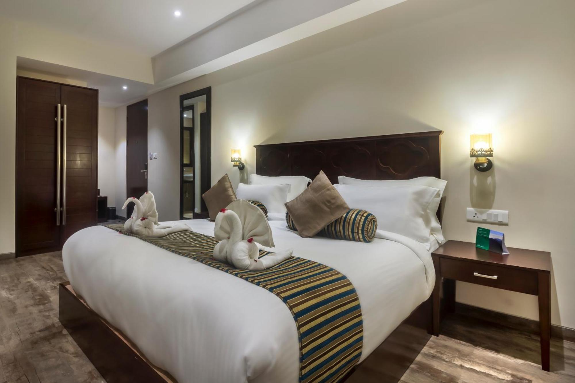 Ellbee Mussoorie Hills Hotel Exterior foto